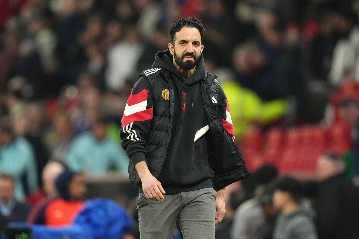 欧冠今夜走向成谜；曼联再遭质疑；目标明确；高层口径保持一致的简单介绍