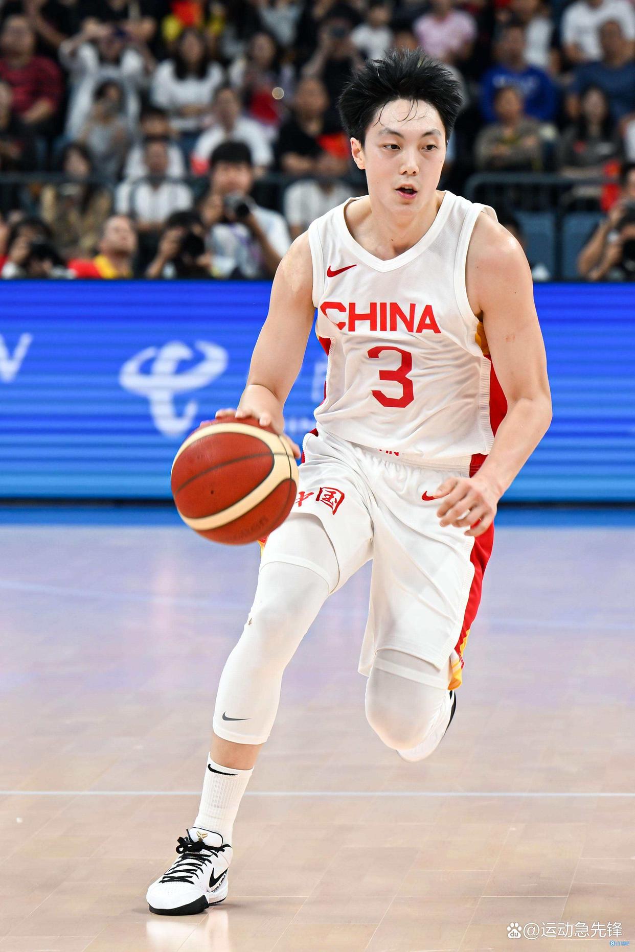 九游娱乐app-包含广厦男篮训练开放日，窗口期遗憾出局引欢呼，亚冠在即，身体对抗强度拉满的词条