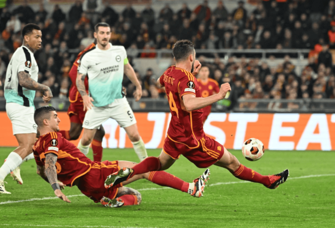 关于罗马迎欧超杯关键赛;赛后战术微调;气氛紧张;资深球员宣示担当的信息 关于罗马迎欧超杯关键赛;赛后战术微调;气氛紧张;资深球员宣示担当的信息