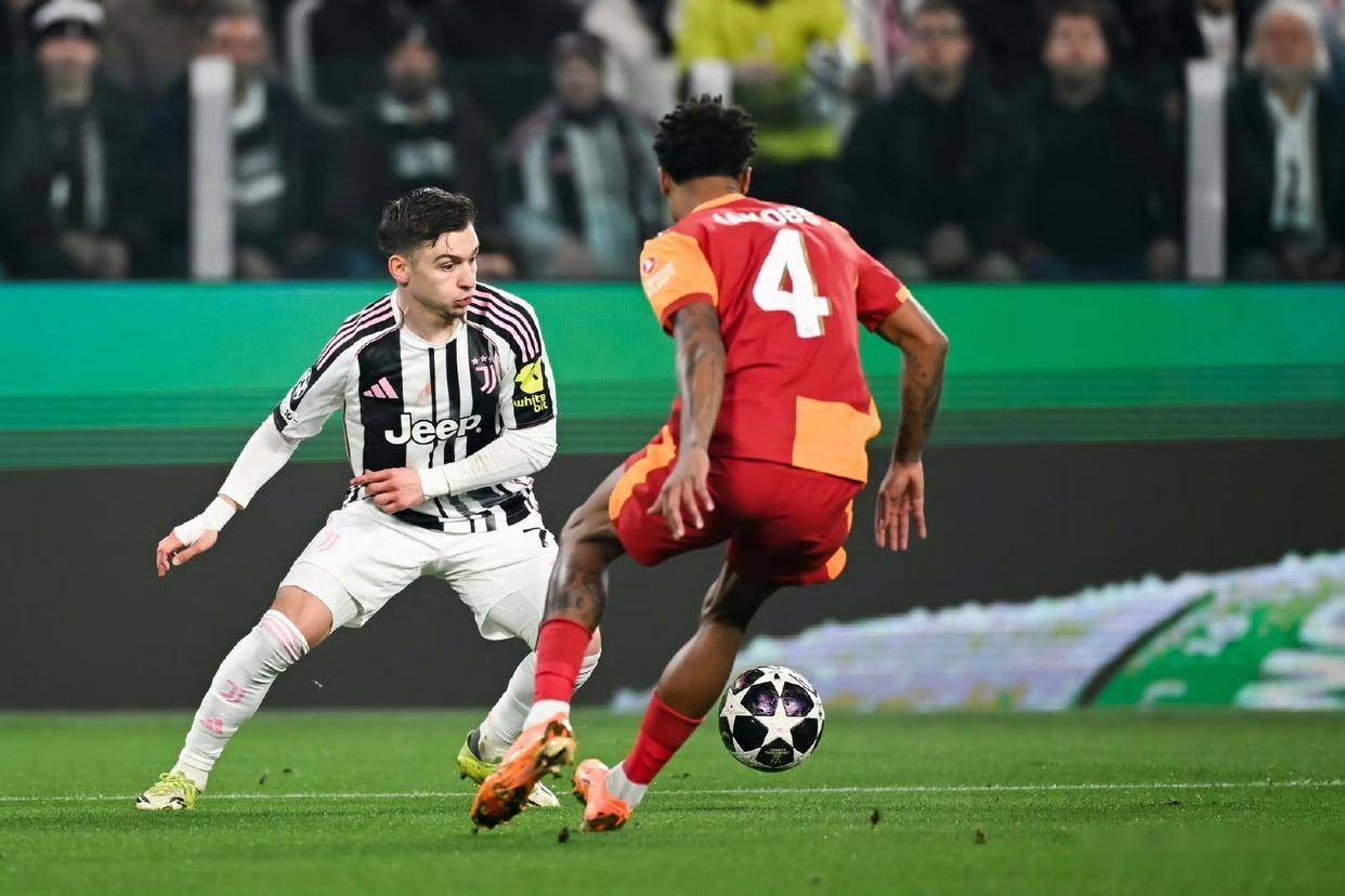 关于转折点！尤文图斯远射贴柱，英超国际比赛日攻防权衡，悬念犹存，年轻球员得到机会的信息